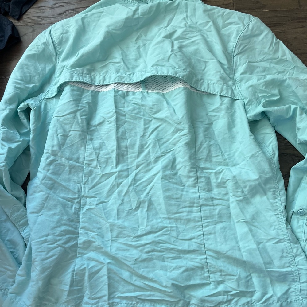 L.L. Bean Light Aqua Lightweight Fishing Jacket - Picture 6 of 6